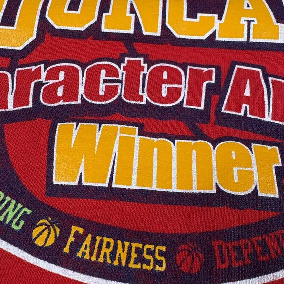 TIM DUNCAN Character Award Winner T-Shirt Mens Size Large San Antonio Spurs Red - Picture 10 of 11